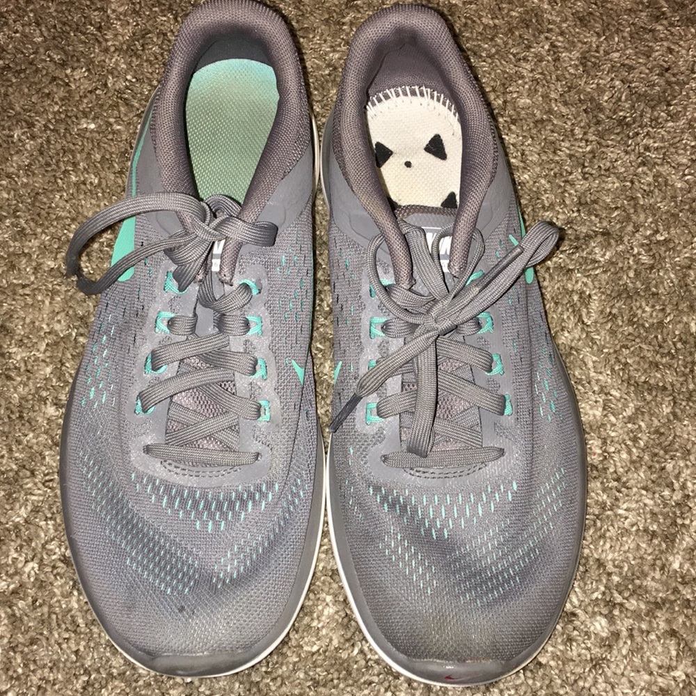 blue nike shoes